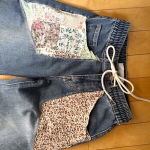 Women’s Blue Boyfriend Patchwork Jeans with Floral Panels